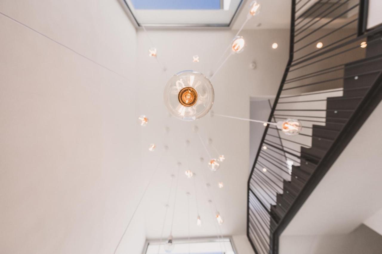 Steillage - Design Moselsuiten Mit Panoramablick Und Spa Brauneberg Bagian luar foto