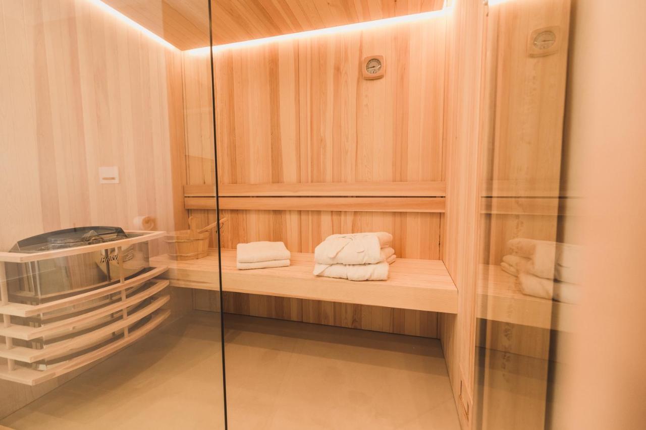 Steillage - Design Moselsuiten Mit Panoramablick Und Spa Brauneberg Bagian luar foto